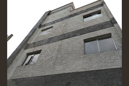 Apartamento à venda com 44m², 2 quartos e sem vaga Apartamento à venda com 44m², 2 quartos e sem vagaFachada