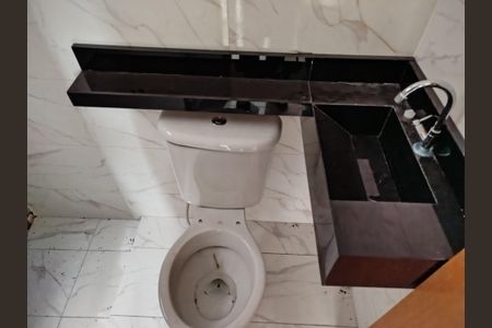 Apartamento à venda com 44m², 2 quartos e sem vaga Apartamento à venda com 44m², 2 quartos e sem vagaBanheiro