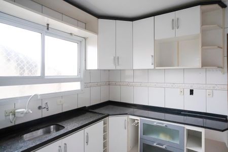 Apartamento à venda com 64m², 2 quartos e 2 vagasCozinha