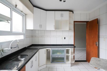 Apartamento à venda com 64m², 2 quartos e 2 vagasCozinha