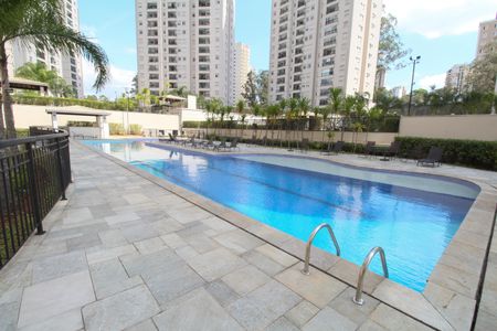 Apartamento à venda com 70m², 3 quartos e 1 vagaÁrea comum - Piscina