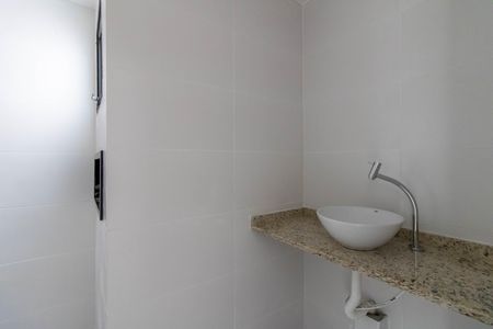 Apartamento à venda com 48m², 2 quartos e sem vaga Apartamento à venda com 48m², 2 quartos e sem vagaBanheiro