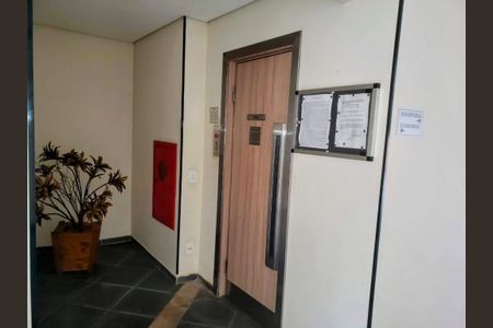 Apartamento à venda com 106m², 3 quartos e 2 vagasFoto 02