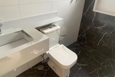 Casa à venda com 3 quartos, 200m² em Parque Sao Domingos, São Paulo