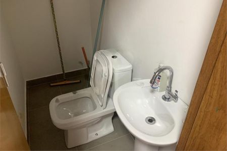 Casa à venda com 3 quartos, 200m² em Parque Sao Domingos, São Paulo