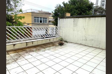 Casa à venda com 116m², 2 quartos e 2 vagas