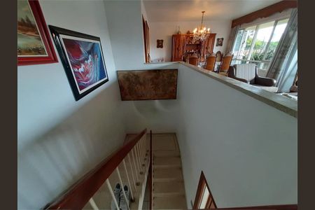 Casa à venda com 200m², 4 quartos e 4 vagas