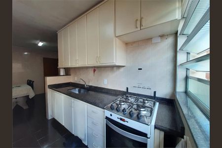 Casa à venda com 200m², 4 quartos e 4 vagas