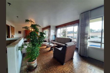 Casa à venda com 200m², 4 quartos e 4 vagas