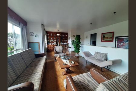 Casa à venda com 200m², 4 quartos e 4 vagas