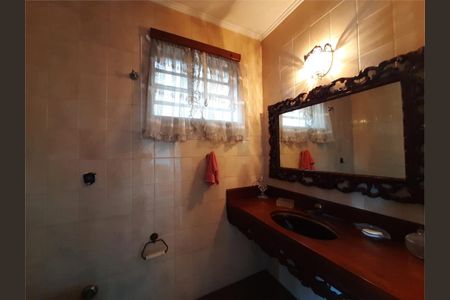 Casa à venda com 200m², 4 quartos e 4 vagas