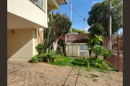 Casa à venda com 200m², 4 quartos e 4 vagas