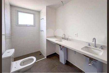 Apartamento à venda com 3 quartos, 157m² em Vila Anastácio, São Paulo