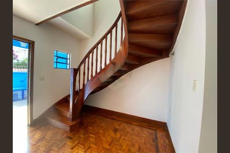 Casa à venda com 2 quartos, 250m² em Aclimação, São Paulo