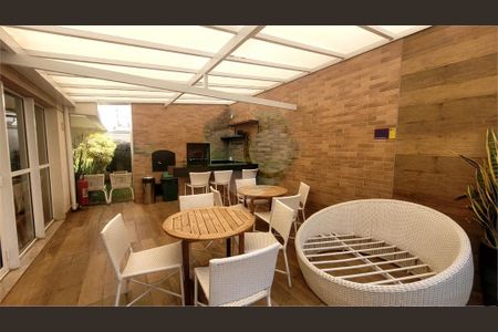 Apartamento à venda com 67m², 1 quarto e 2 vagas