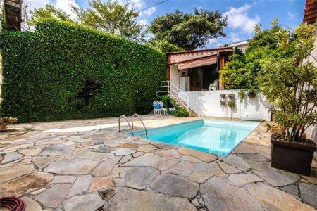 Casa à venda com 404m², 6 quartos e 2 vagas