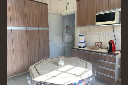 Casa à venda com 192m², 3 quartos e 1 vaga