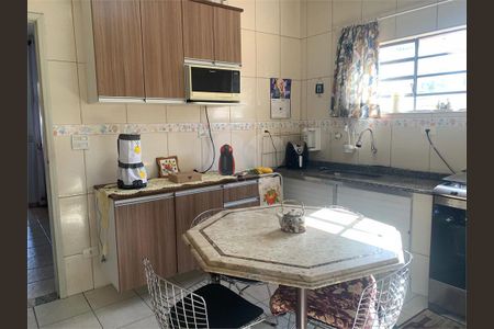 Casa à venda com 192m², 3 quartos e 1 vaga