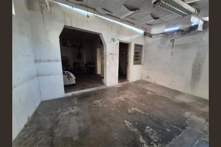 Casa à venda com 105m², 2 quartos e 2 vagas