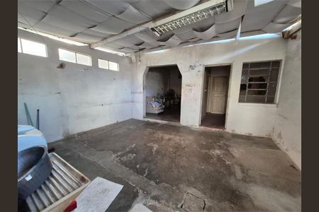 Casa à venda com 105m², 2 quartos e 2 vagas