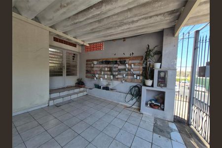 Casa à venda com 105m², 2 quartos e 2 vagas