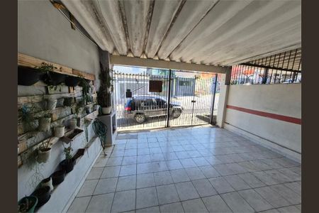 Casa à venda com 105m², 2 quartos e 2 vagas