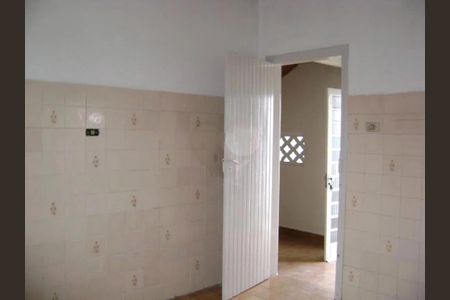 Casa à venda com 2 quartos, 170m² em Vila Cruz das Almas, São Paulo