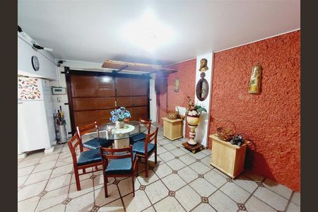 Casa à venda com 3 quartos, 260m² em Bela Aliança, São Paulo