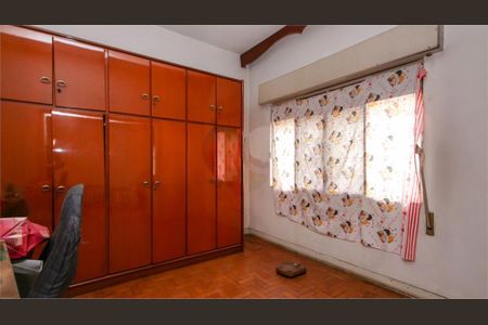 Casa à venda com 3 quartos, 480m² em Bela Aliança, São Paulo