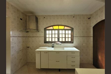 Casa à venda com 3 quartos, 220m² em Parque Anhanguera, São Paulo
