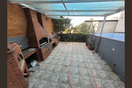 Casa à venda com 220m², 3 quartos e 4 vagas