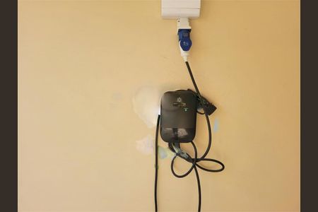 Casa à venda com 220m², 3 quartos e 4 vagas