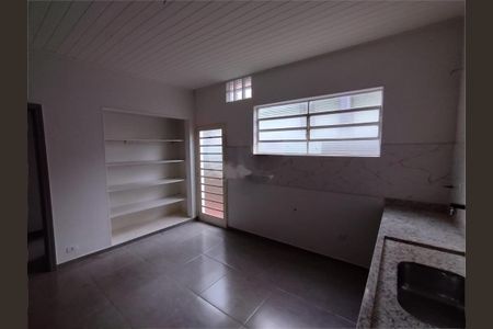 Casa à venda com 8 quartos, 287m² em Vila Leopoldina, São Paulo