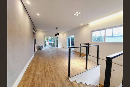 Casa à venda com 3 quartos, 336m² em Lapa, São Paulo