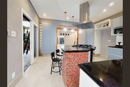 Casa à venda com 3 quartos, 336m² em Lapa, São Paulo