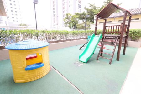 Apartamento para alugar com 69m², 3 quartos e 1 vagaÁrea comum - Playground