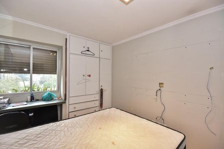 Apartamento à venda com 140m², 3 quartos e 2 vagasQuarto 2