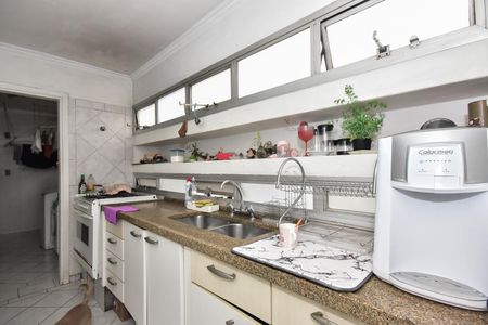 Apartamento à venda com 140m², 3 quartos e 2 vagasCozinha