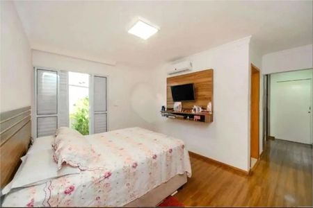 Casa à venda com 3 quartos, 250m² em Vila Sonia, São Paulo