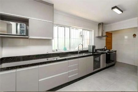 Casa à venda com 3 quartos, 250m² em Vila Sonia, São Paulo