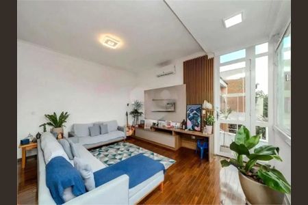 Casa à venda com 3 quartos, 250m² em Vila Sonia, São Paulo