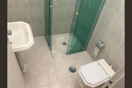 Casa à venda com 2 quartos, 68m² em Chácara Santo Antônio (Zona Sul), São Paulo