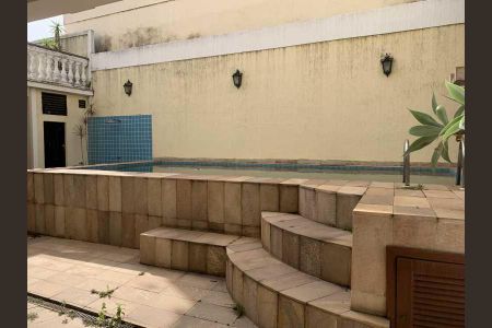 Casa de condomínio à venda com 418m², 3 quartos e 3 vagas