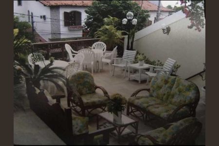 Casa de condomínio à venda com 418m², 3 quartos e 3 vagas