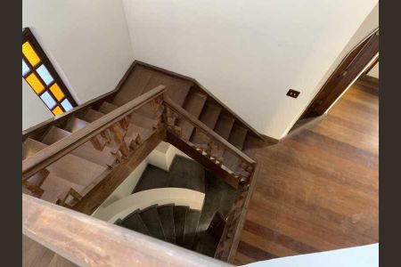 Casa de condomínio à venda com 418m², 3 quartos e 3 vagas