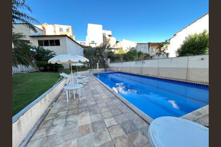 Apartamento para alugar com 70m², 3 quartos e 1 vagaÁrea comum - Piscina