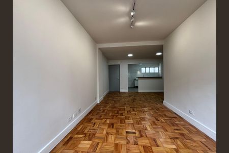 Sala de apartamento à venda com 2 quartos, 77m² em Vila Olímpia, São Paulo
