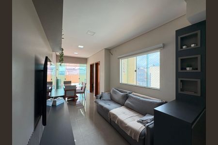 Sala de apartamento à venda com 3 quartos, 104m² em Vila Camilópolis, Santo André