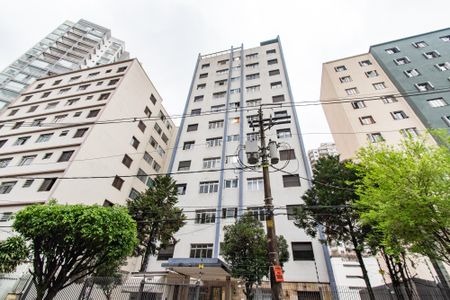 Apartamento à venda com 80m², 3 quartos e sem vaga Apartamento à venda com 80m², 3 quartos e sem vagaFachada