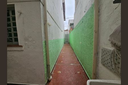 Casa à venda com 95m², 3 quartos e 2 vagasCorredor